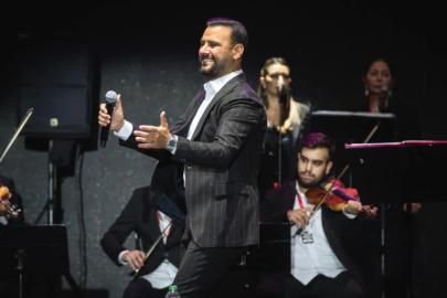 Alişan, Bingöl konserinde Gazzeliler için destek şarkısı söyledi