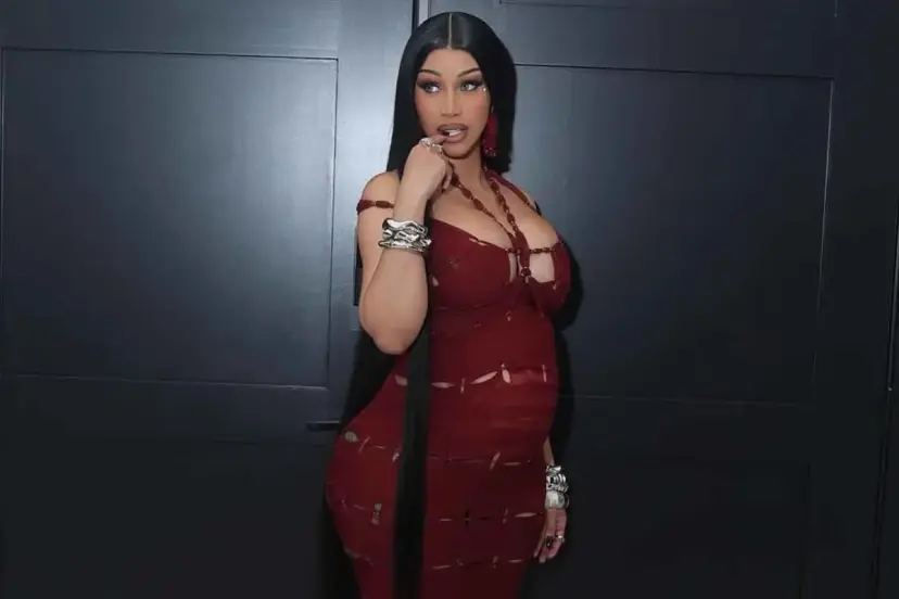 Cardi B&apos;nin canlı yayındaki hijyen itirafı şaşkınlık yarattı
