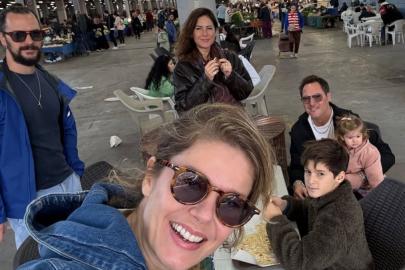 Burcu Biricik kızını paylaştı! Minik Luna'ya beğeni yağdı