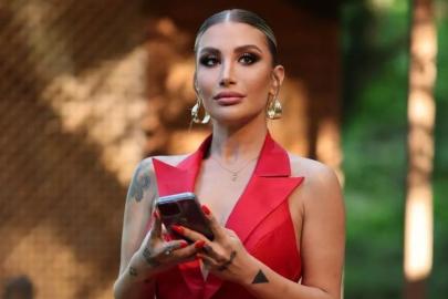 Evlilik hazırlığı yapıyordu! İrem Derici, her şeyi sildi