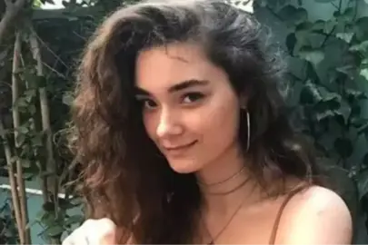 Sibel Kasapoğlu kimdir? Bez Bebek dizisinin Özge&apos;si Sibel Kasapoğlu kaç yaşında, nereli, kariyeri?