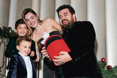 Eser Yenenler kedinin üzerine yattı! Berfu Yenenler paylaştı