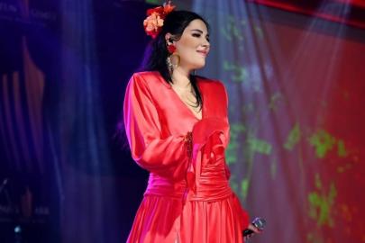 3 çocuk annesi! Tuğçe Tayfur ve çocuklarından yeni kare geldi