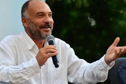 İtiraf ettiler! Hatice Aslan ile Mahir Günşiray aşk yaşıyor