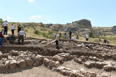 Hattuşa'nın 8 bin yıllık geçmişini 5 ülkeden 55 bilim insanı araştırıyor
