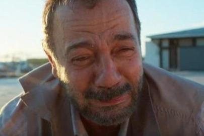 Kerem Alışık'tan yürek yakan performans
